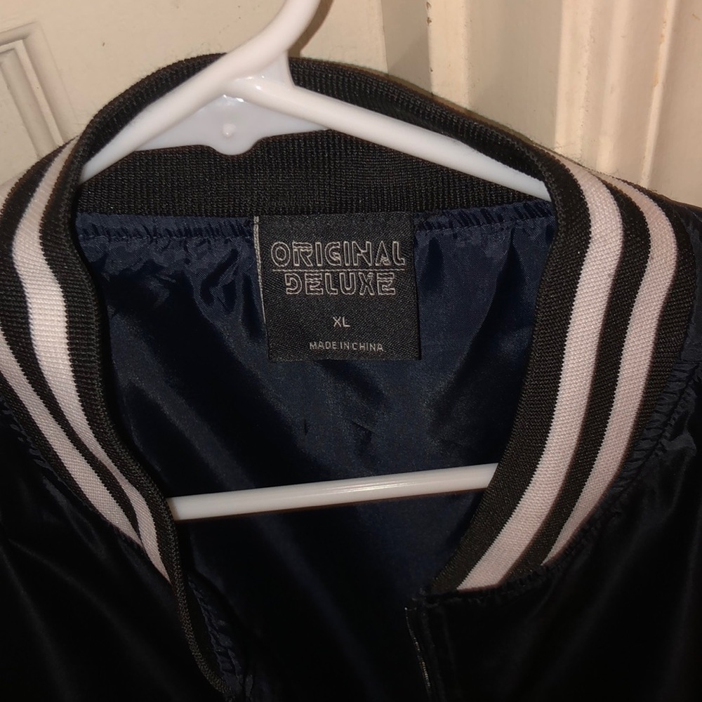 Jacket - Picture 3 of 3